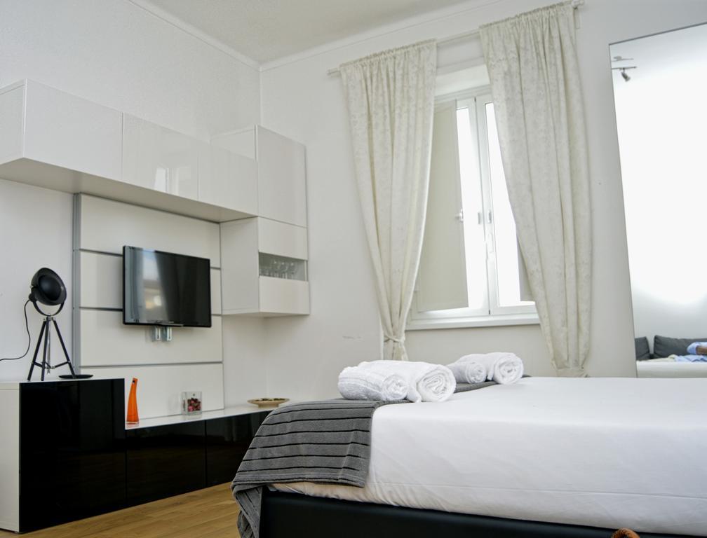 Blue Star Luxury Apartment San Giovanni - Colosseo Rome Exterior photo