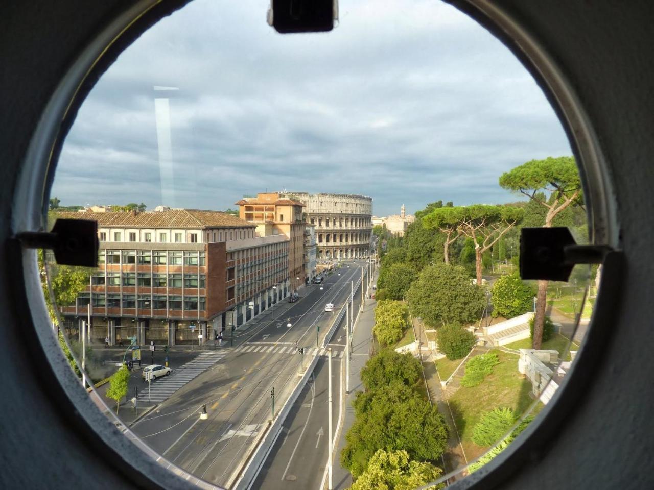 Blue Star Luxury Apartment San Giovanni - Colosseo Rome Exterior photo