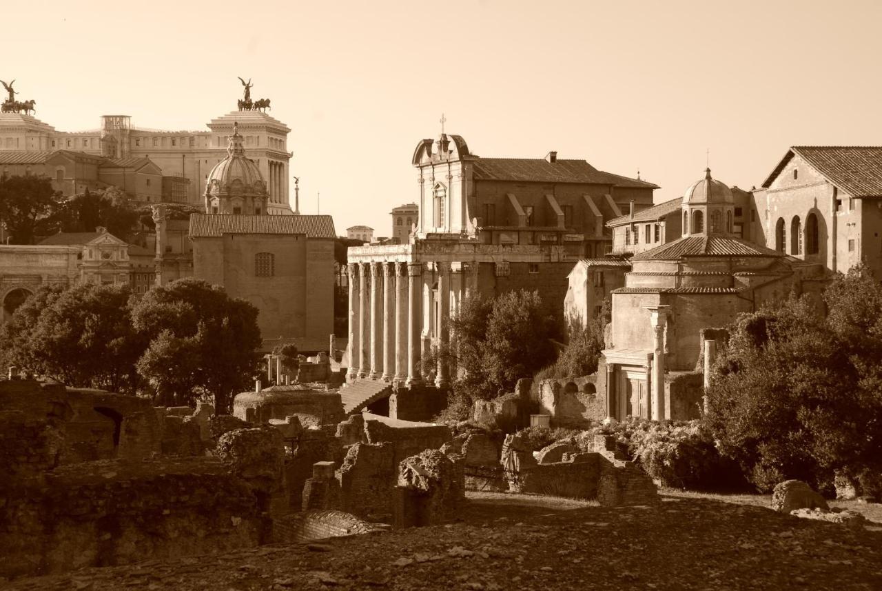 Blue Star Luxury Apartment San Giovanni - Colosseo Rome Exterior photo